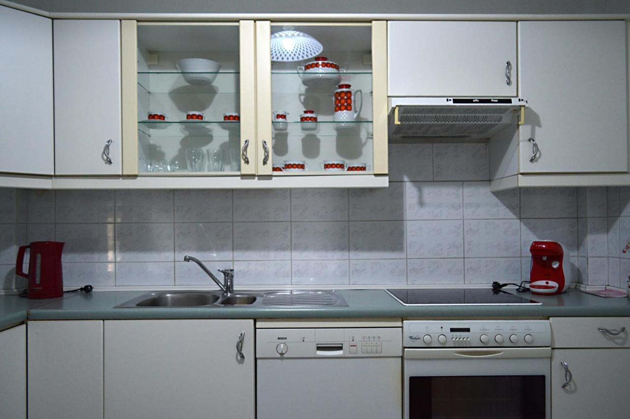 Ευρύχωρο Διαμέρισμα Στο Κέντρο Της Πόλης Kastoria Esterno foto